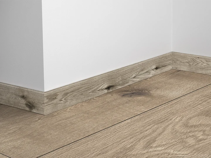 Listwa przypodłogowa wodoodporna Dąb Grey Marsh R132